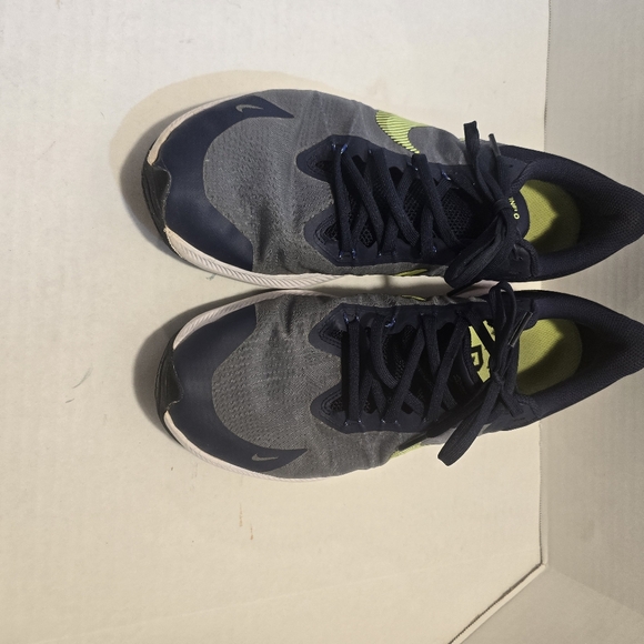Nike Other - Men running shoes